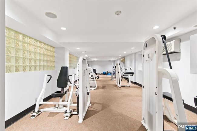 70 Munn Ave, Condo with 1 bedrooms, 1 bathrooms and null parking in East Orange NJ | Image 16
