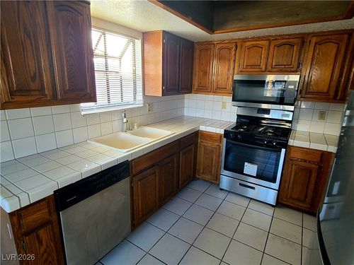 apt-4-5105 Eldora Ave, Las Vegas, NV, 89146-5466 | Card Image