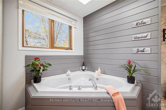 3396 Calabogie Rd, House other with 3 bedrooms, 2 bathrooms and 8 parking in Burnstown ON | Image 18