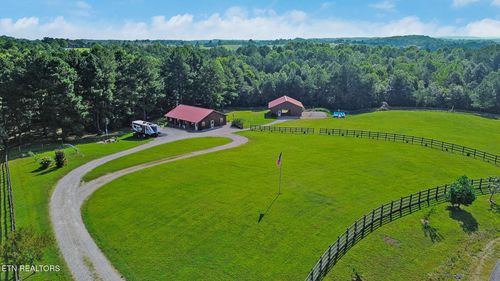 1463 Nichol Creek Dr, Jamestown, TN, 38556-1019 | Card Image