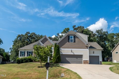 98 Hazelnut Ln, Smithfield, NC, 27577-9592 | Card Image