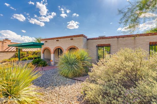 6730 E Rosewood Cir, Tucson, AZ, 85710-1214 | Card Image