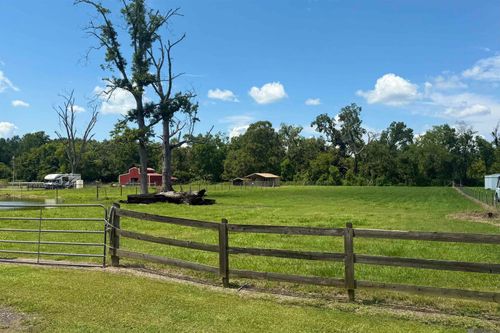 8856 Singleton Rd, Port Allen, LA, 70767-5083 | Card Image