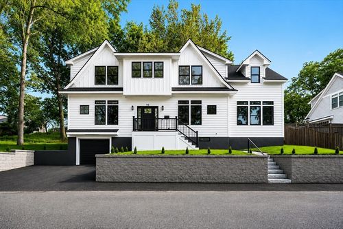 98 Evans Rd, Marblehead, MA, 01945-2448 | Card Image