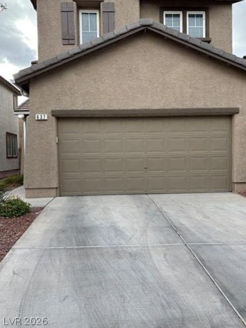 637 Monument Point St, Henderson, NV, 89002-3302 | Card Image