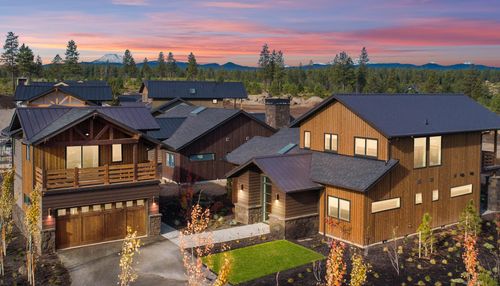 19120 Gateway Loop, Bend, OR, 97702-3731 | Card Image