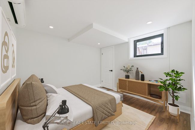 A - 22 Lansdowne Ave, Home with 2 bedrooms, 2 bathrooms and null parking in Toronto ON | Image 15