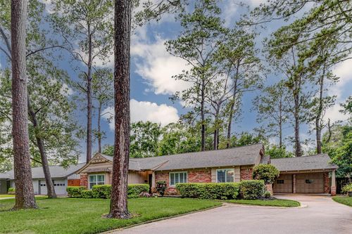 1615 Imperial Crown Dr, Houston, TX, 77043-3310 | Card Image
