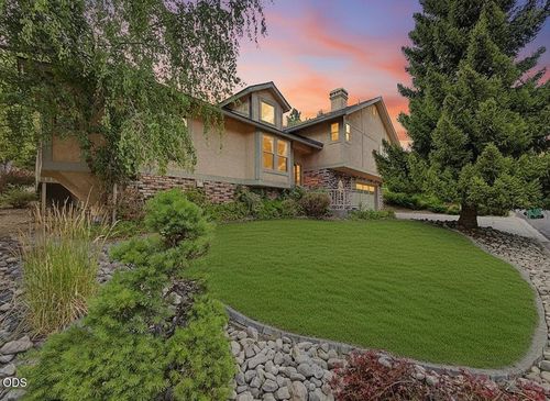 248 Mountain View Blvd, Klamath Falls, OR, 97601-1577 | Card Image