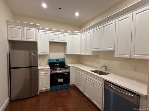 apt-b-6384 Mill St, Rhinebeck, NY, 12572-1404 | Card Image