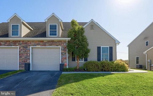 587 Farmview Ln, MOUNT JOY, PA, 17552-2932 | Card Image