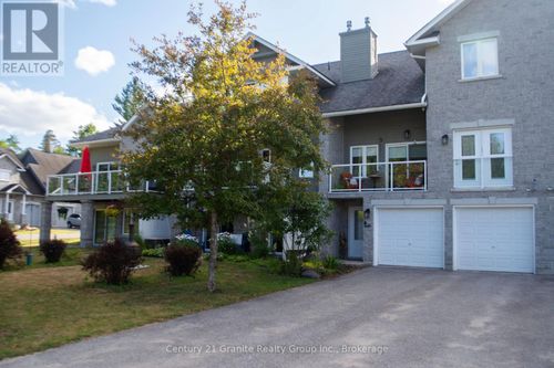 44 Webb Cir, Haliburton, ON, K0M1S0 | Card Image