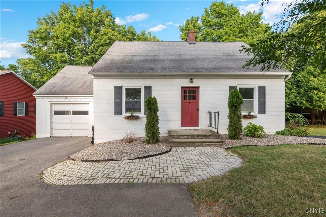 Makyes Rd, Syracuse, NY 13215
