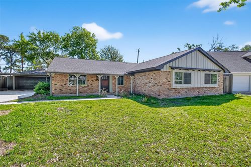 1906 Shadow Bend Dr, Houston, TX, 77043-2413 | Card Image