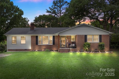 2536 Cambridge Dr, Lancaster, SC, 29720-7518 | Card Image