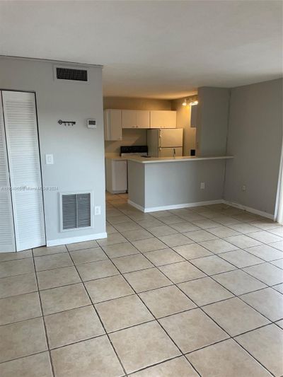 P30 - 7151 Miami Lakes Dr, Condo with 1 bedrooms, 1 bathrooms and null parking in Miami Lakes FL | Image 3