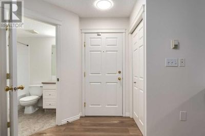 6800 Hunterview Dr Nw, Condo with 2 bedrooms, 2 bathrooms and 1 parking in Calgary AB | Image 2