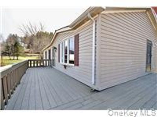 32 Meadow St, Livingston Manor, NY, 12758-5001 | Card Image