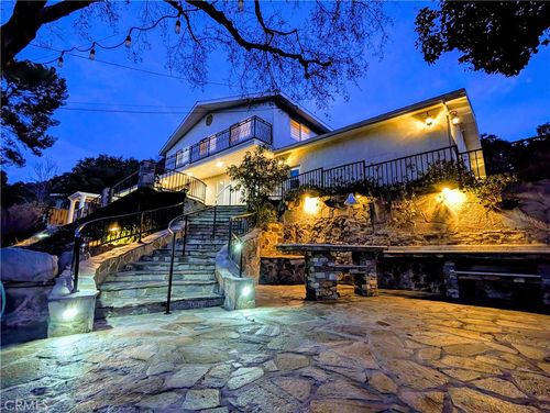 60 Upper Lake Rd, Lake Sherwood, CA, 91361-5134 | Card Image