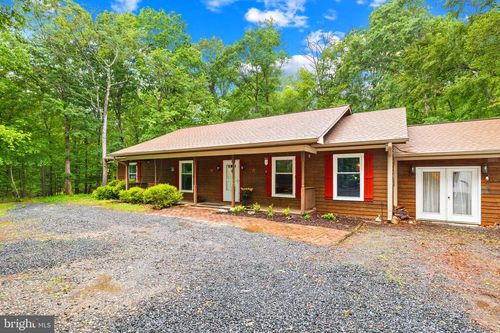 201 Hartlake Dr, FREDERICKSBURG, VA, 22406-4640 | Card Image