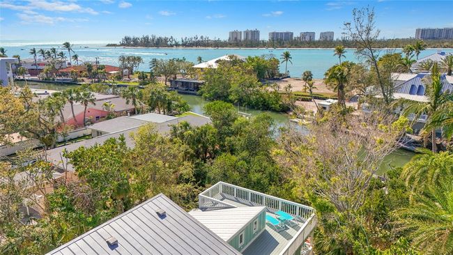 111 Faubel St, House other with 3 bedrooms, 3 bathrooms and null parking in Siesta Key FL | Image 15