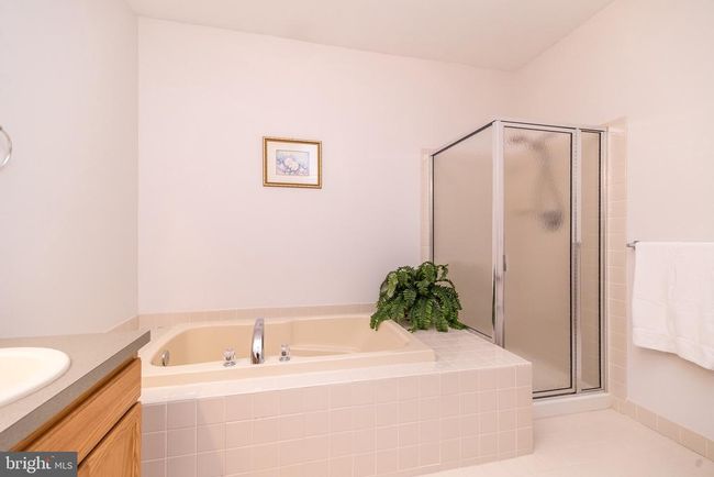127 - 1607 Highgrove Ct, Townhouse with 2 bedrooms, 2 bathrooms and null parking in WARRINGTON PA | Image 25