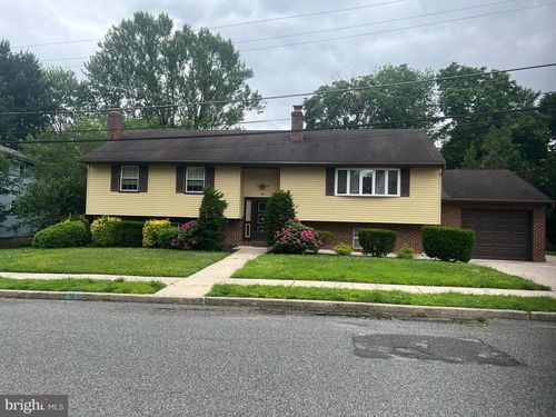300 New St W, GLASSBORO, NJ, 08028-2239 | Card Image