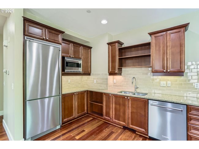 2 - 570 2 Nd St, House attached with 2 bedrooms, 3 bathrooms and 1 parking in Lake Oswego OR | Image 10