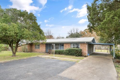 704 Cook Rd, Winnie, TX, 77665-8517 | Card Image