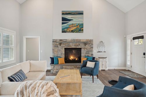 16 Christopher Ct, Wolfeboro, NH, 03894-4942 | Card Image