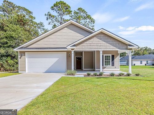 1002 Oglethorpe Ln, Darien, GA, 31305-8720 | Card Image