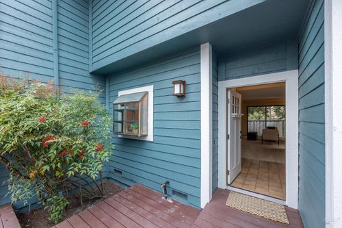 1403 Marylyn Cir, Petaluma, CA, 94954-5822 | Card Image