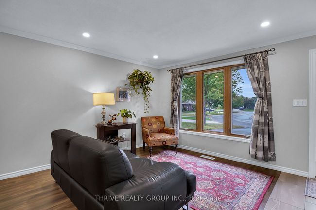 24 Portsmouth Rd, House other with 3 bedrooms, 2 bathrooms and 2 parking in London ON | Image 5