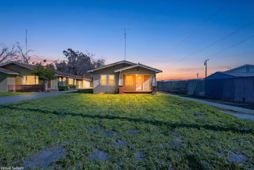 901 S 11th Ave, Hanford, CA, 93230-5364 | Card Image