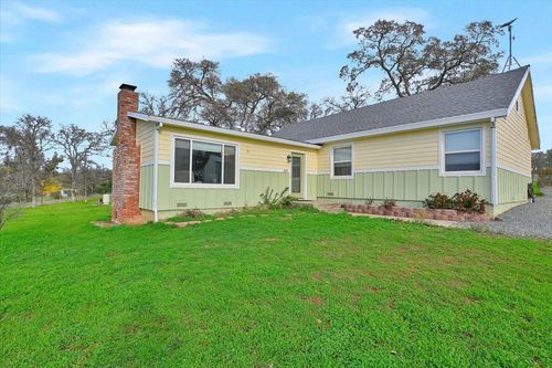 203 Tennessee Ln, Marysville, CA, 95901-8910 | Card Image