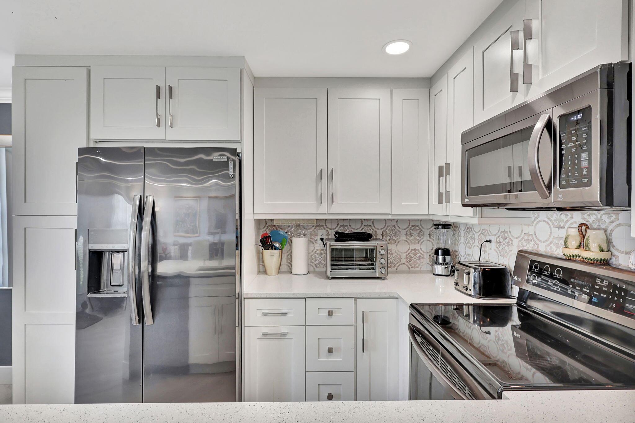 Normandy U , Delray Beach, FL 33484