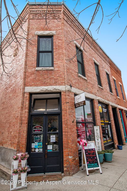 303 W Main St, New Castle, CO, 81647-5009 | Card Image