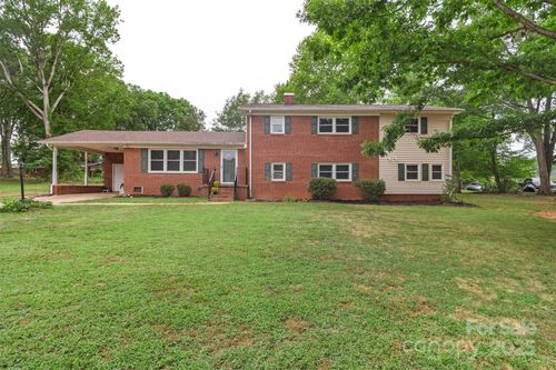 237 Edgewood St, Shelby, NC, 28152-9618 | Card Image