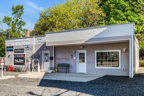 1-11 E Main St, Tuckerton, NJ, 08087-2673 | Card Image
