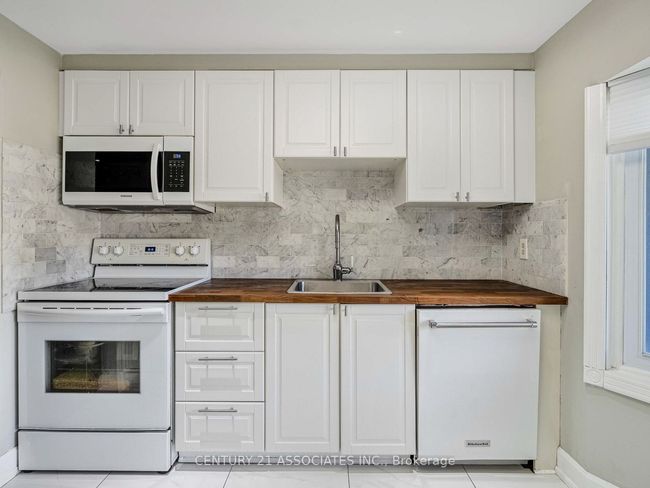 611 Preston Pky, House other with 3 bedrooms, 2 bathrooms and 4 parking in Cambridge ON | Image 8