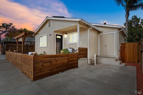 1210 Mastic St, San Jose, CA, 95110 | Card Image