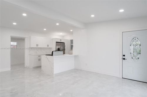 4041 Ne 15th Ter, Pompano Beach, FL, 33064-6001 | Card Image