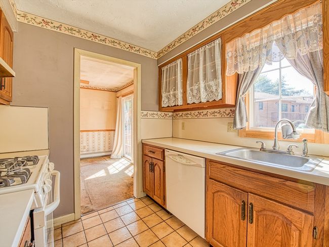APT-4-5 - 489 Turnpike St, Condo with 2 bedrooms, 2 bathrooms and 2 parking in South Easton MA | Image 8
