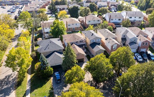 1665 Tawnberry St, Pickering, ON, L1X2B4 | Card Image