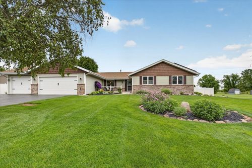 864 Campton Dr, Rockford, IL, 61102-1058 | Card Image
