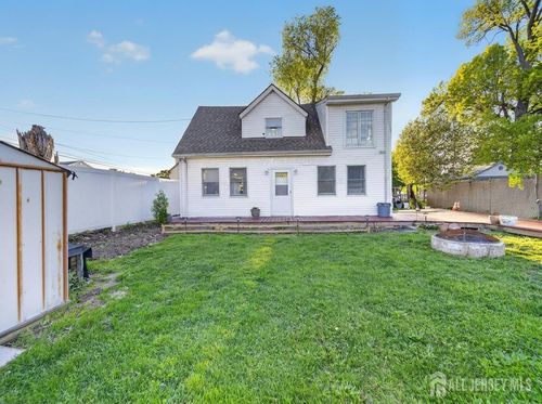 109 Bernard St, Carteret, NJ, 07008-1306 | Card Image