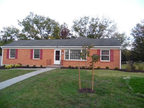 3430 Ashmeade Dr, Roanoke, VA, 24018-3702 | Card Image