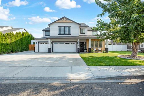 5104 Laredo Dr, Pasco, WA, 99301-8360 | Card Image