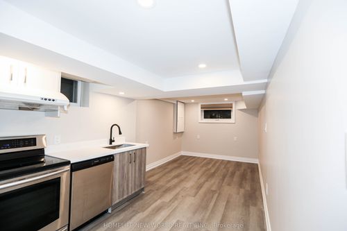 382 Allgood St, Richmond Hill, ON, L4C2Z2 | Card Image