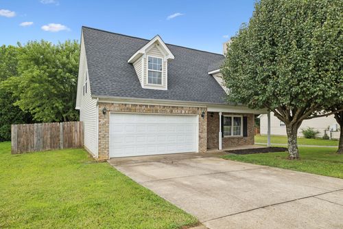 7305 Ole Nottingham Dr, Antioch, TN, 37013-8100 | Card Image